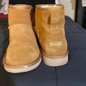 Tan ankle boots.. Kookaburra By Uggs Size 10